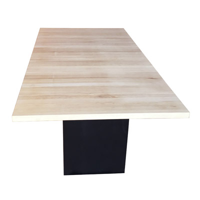 XXL Tisch Knut mit eingefr�sten Stahlb�ndern